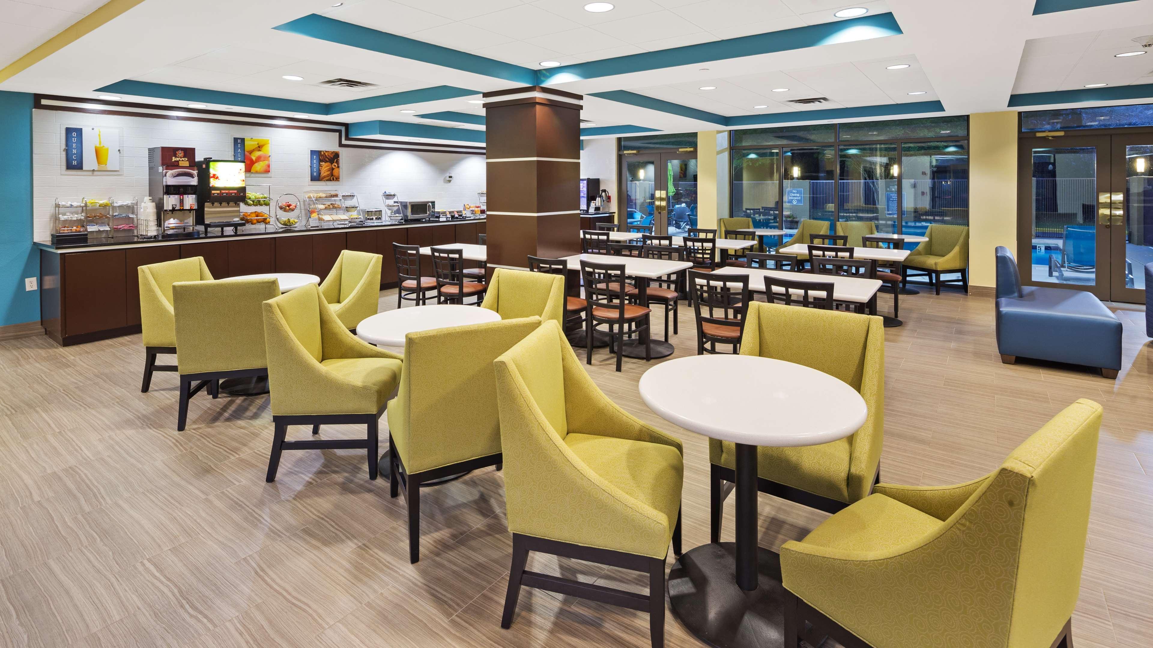 Best Western Plus Birmingham Inn&Suites Exterior foto